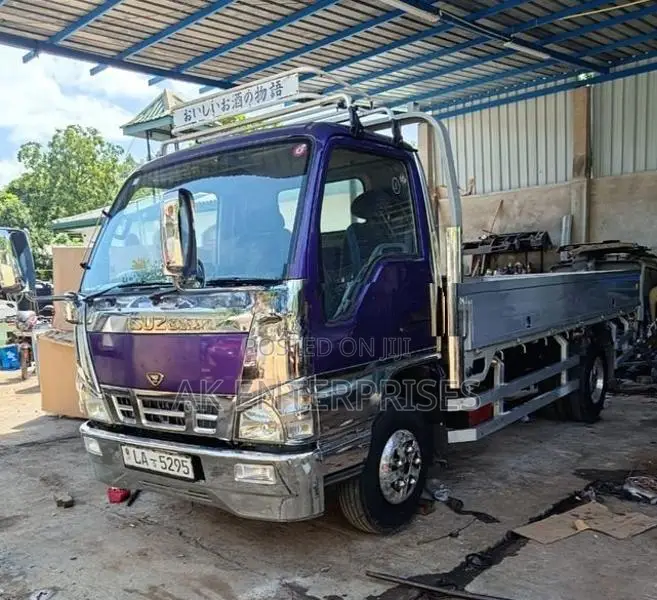 Isuzu 250 ELF NKR 2005