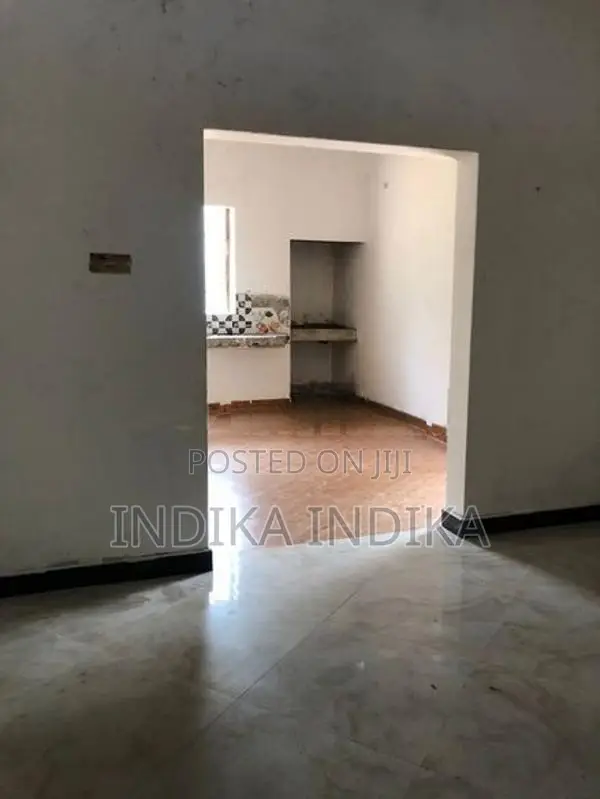 House With Land For Sale - Maradankadawala