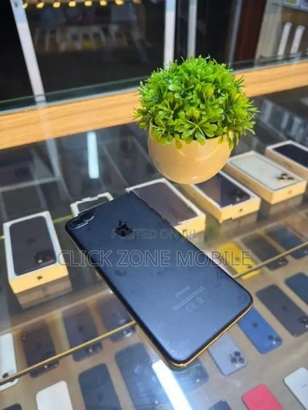 Apple iPhone 7 Plus 32GB (Used)