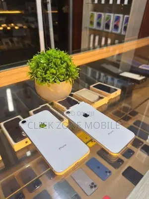 Apple iPhone 8 64GB (Used)