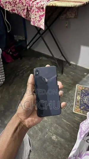 Apple iPhone XS Max (Used)