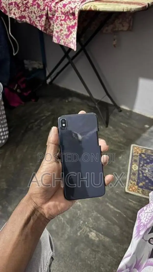 Apple iPhone XS Max (Used)