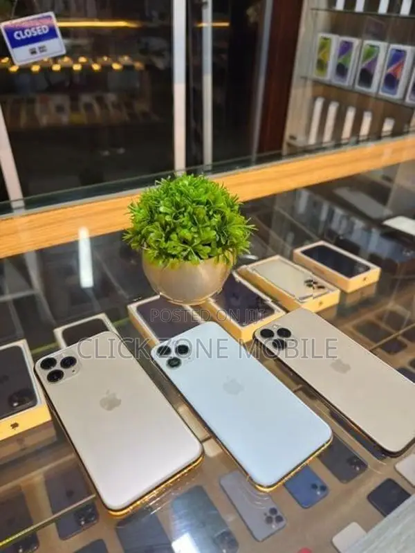 Apple iPhone 11 Pro 256GB (Used)