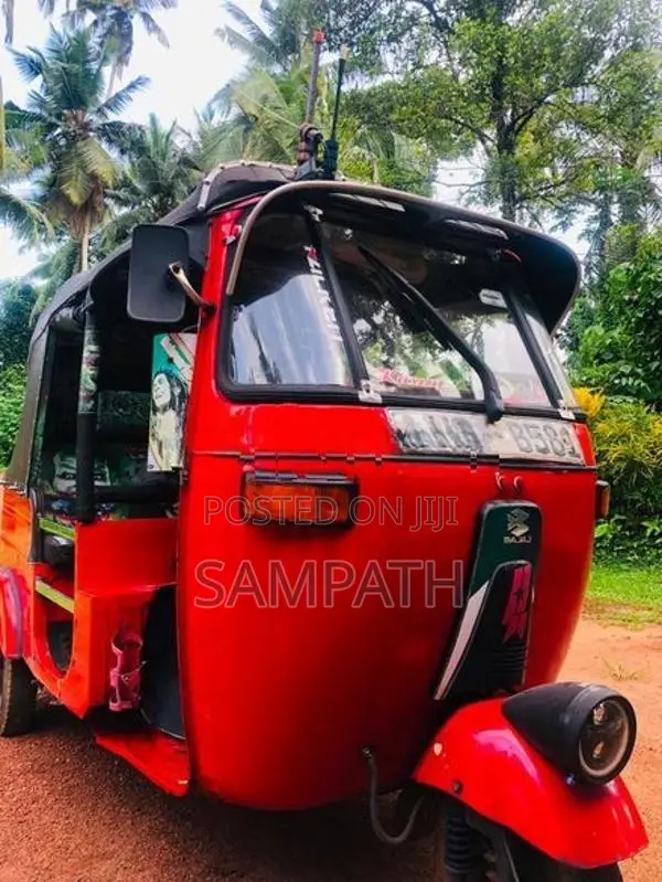 Bajaj RE 2 Storks 2004