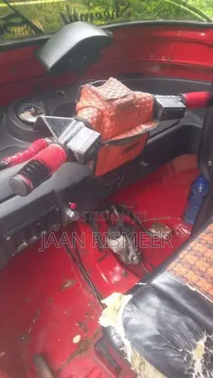Bajaj RE 2013