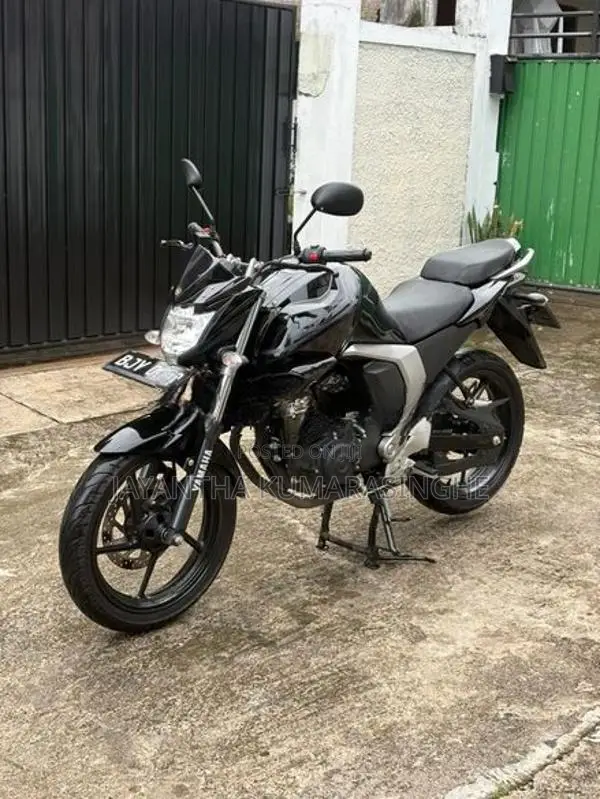 Yamaha FZs V2 2025