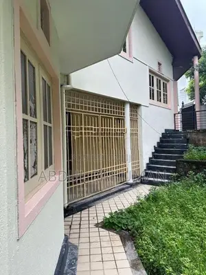 A House for Rent - Battramulla Junction