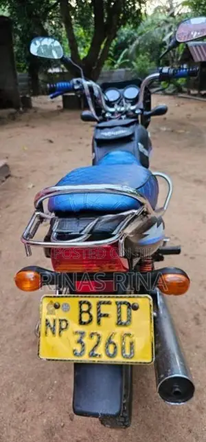 Bajaj CT100 2017
