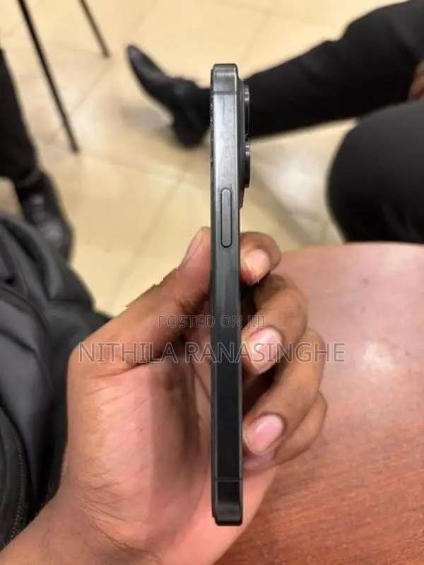 Apple iPhone 15 Pro (Used)