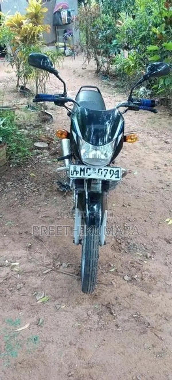 Bajaj CT100 2005