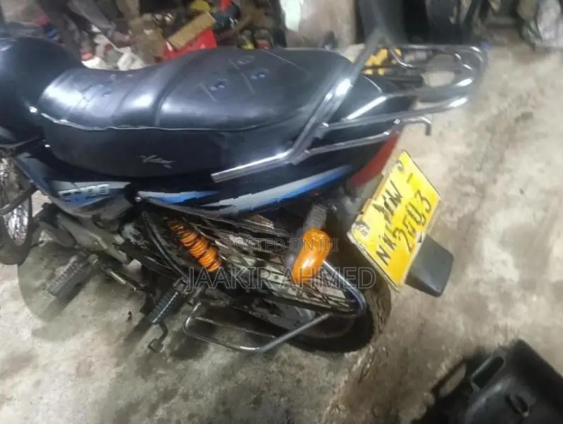 Bajaj CT100 2007
