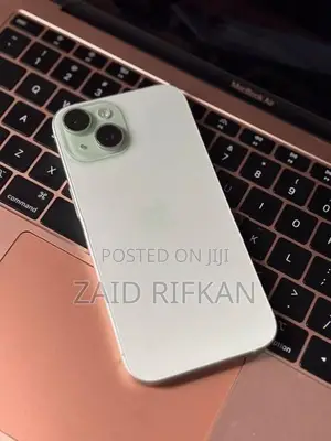 Apple iPhone 15 (Used)