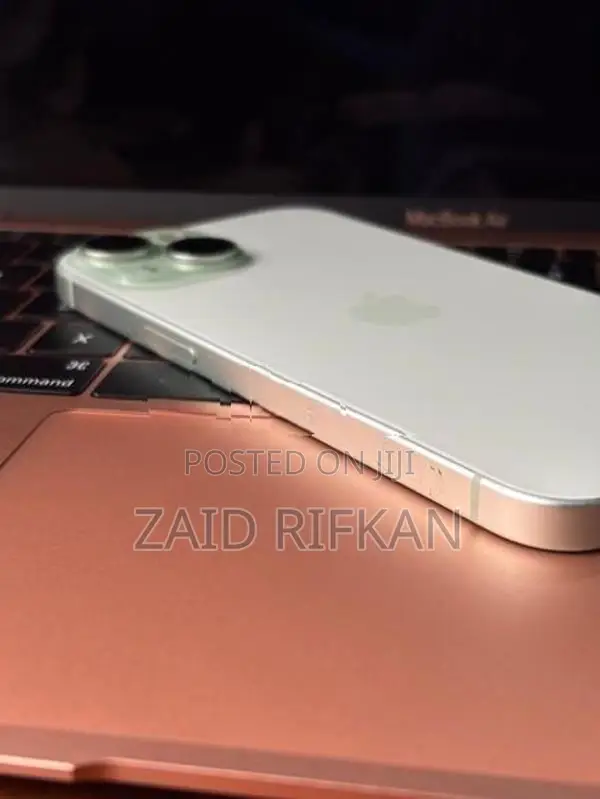Apple iPhone 15 (Used)