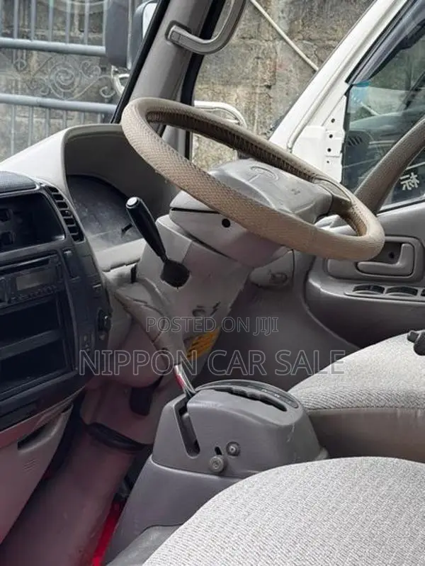 Toyota Dyna Automatic Gear 2006