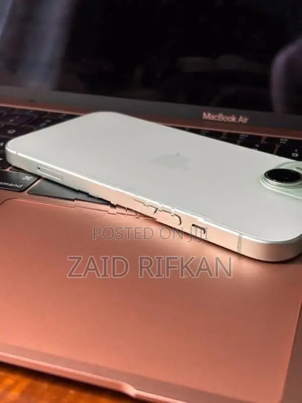 Apple iPhone 15 (Used)