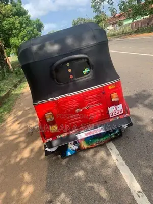 Bajaj RE 2002