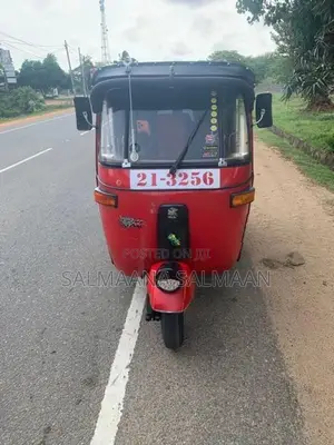 Bajaj RE 2002