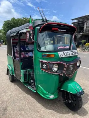 Bajaj RE 2014