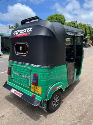 Bajaj RE 2014