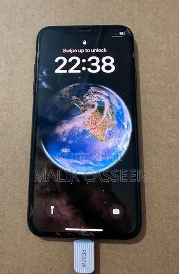 Apple iPhone X (Used)
