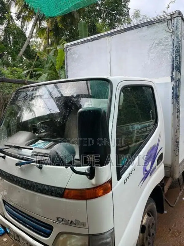 Toyota Dyna 2000