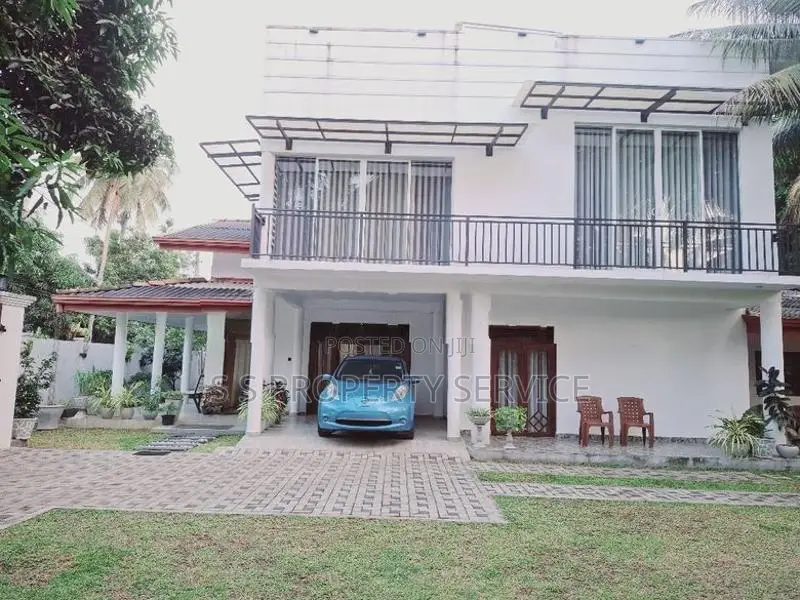 2 story modern house for Sale in Maspotha (SSPH-394)
