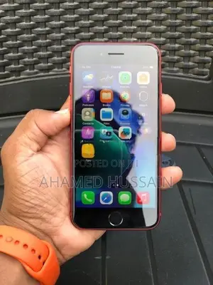 Apple iPhone SE 2 Red 128GB (Used)