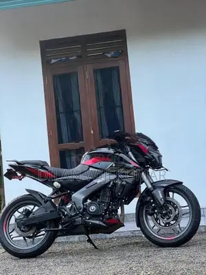 Bajaj Pulsar NS200 2025