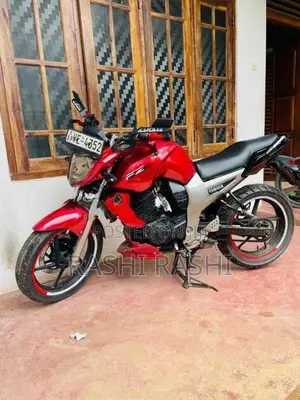 Yamaha FZ V1 2011