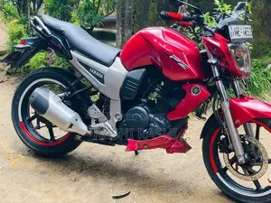 Yamaha FZ V1 2011
