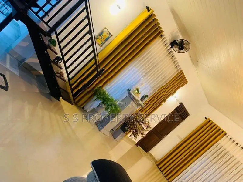 2 story modern house for Sale in Maspotha (SSPH-394)