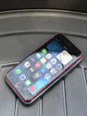 Apple iPhone SE 2 Red 128GB (Used)