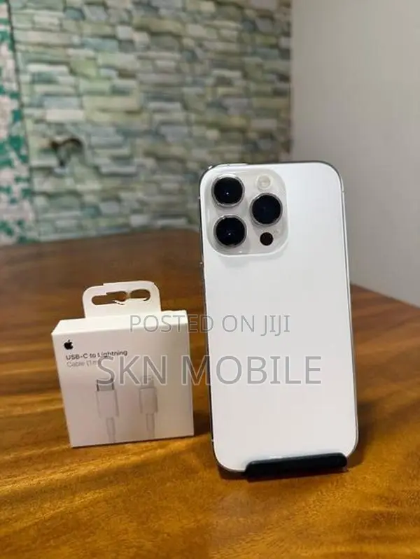 Apple iPhone 14 Pro 256GB (Used)