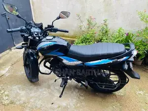 Bajaj Discover 125 2025