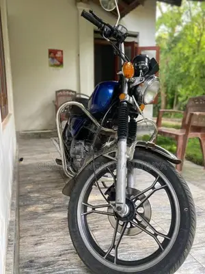 Suzuki GN 125 2000