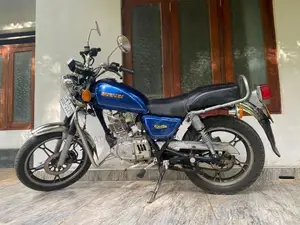 Suzuki GN 125 2000
