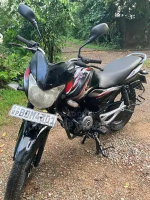 Bajaj Discover 2015