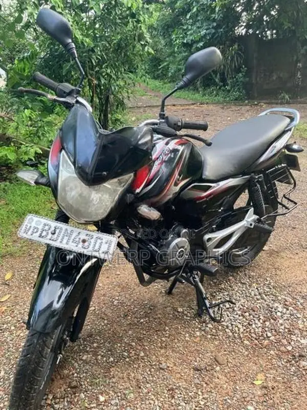 Bajaj Discover 2015