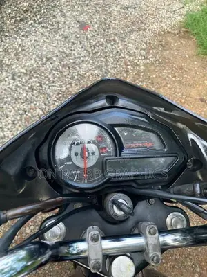 Bajaj Discover 2015