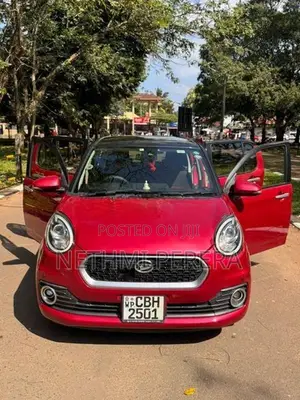 Daihatsu Boon 2017
