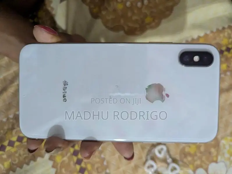 Apple iPhone X (Used)