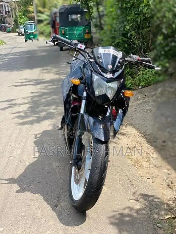 Yamaha FZ 2015