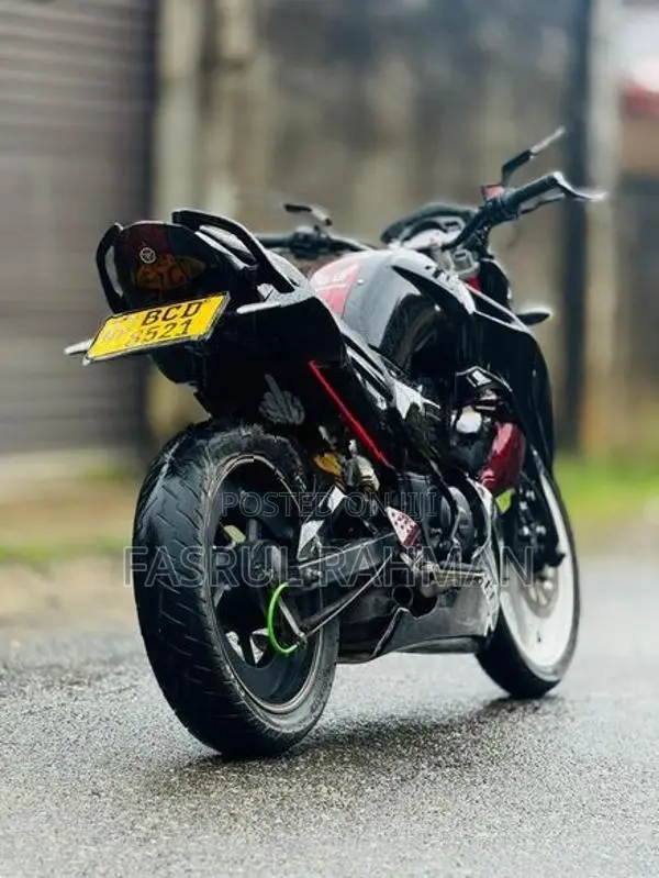 Yamaha FZ 2015