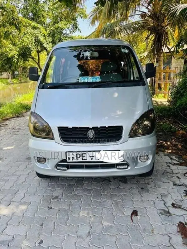 Micro Mpv 2013