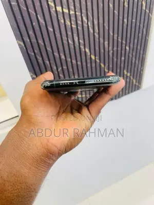 Apple iPhone 11 Pro Max (Used)