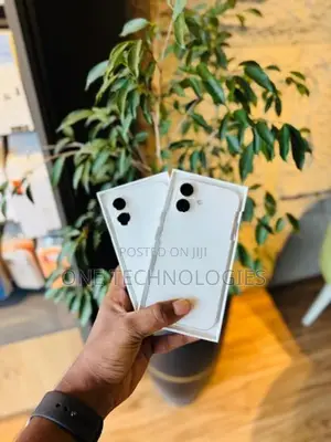 Apple iPhone 16 128GB (Used)