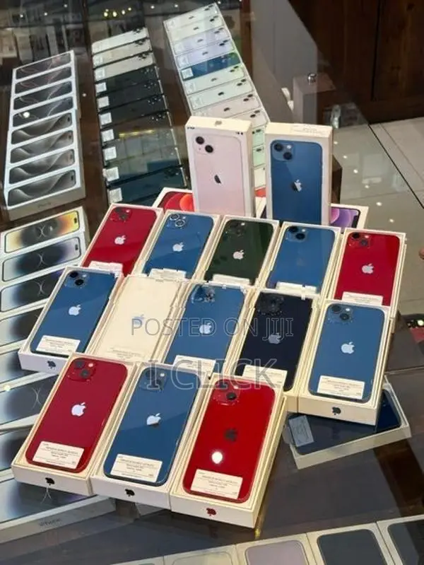 Apple iPhone 13 128GB (Used)