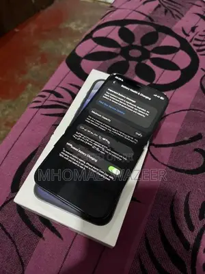 Apple iPhone 12 (Used)