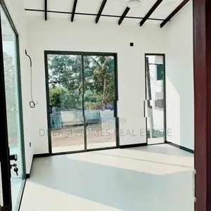 Luxury Beautiful House for Sale Piliyandala