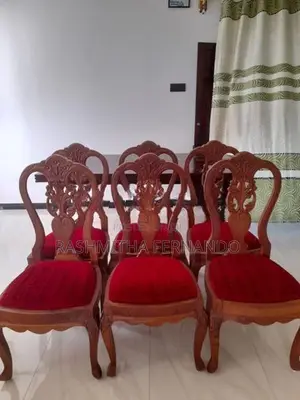 Dining Chairs with Table